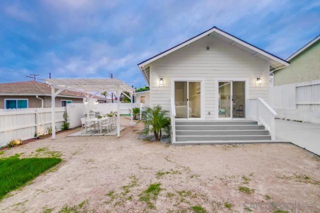 3122 Newell St, San Diego CA: https://media.crmls.org/mediaz/ce5683e9-22cd-4712-8d4f-307c1ec00586.jpg