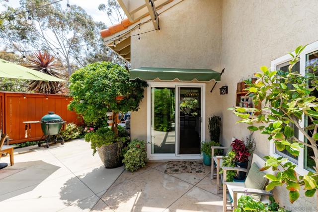 2708 Grove Ave, Carlsbad CA: https://media.crmls.org/mediaz/ce569e44-1356-4a28-9343-66786989aa70.jpg
