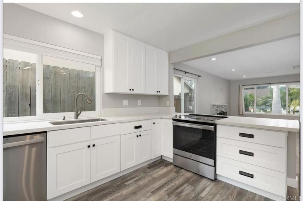 945 Woodgrove Dr Cardiff By The Sea - photo 6