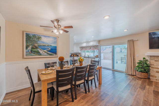 2705 N Broadmoor Avenue, Simi Valley CA: https://media.crmls.org/mediaz/ce56f1c8-9431-418d-baca-c269dfb7c687.jpg