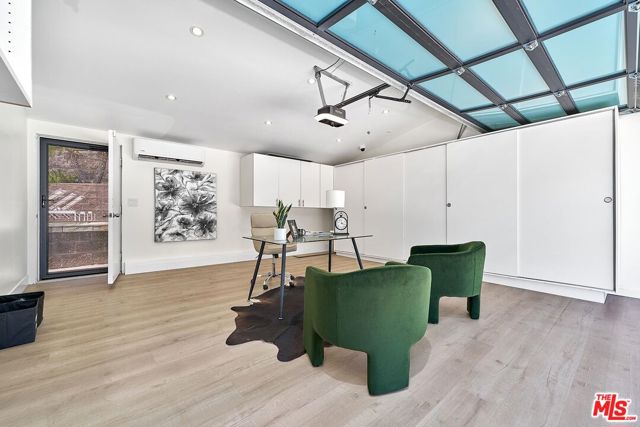 3001 Cloudcrest Road, La Crescenta CA: https://media.crmls.org/mediaz/ce58586e-414d-4a39-a74d-03fcff37eb70.jpg