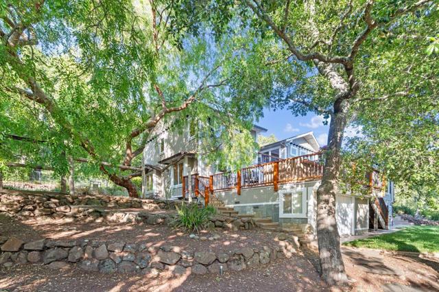 23447 Skyview Terrace, Los Gatos CA: https://media.crmls.org/mediaz/ce58c7fb-e319-485d-aaae-d10d22f4368a.jpg