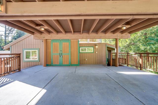 851 Burns Avenue, Aptos CA: https://media.crmls.org/mediaz/ce5984ef-cd80-4d36-b213-d7f375fa89e0.jpg