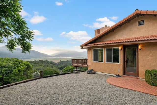 27751 Highway 79, Santa Ysabel CA: https://media.crmls.org/mediaz/ce5b223c-f6f2-46f9-bb82-df7f01197b57.jpg