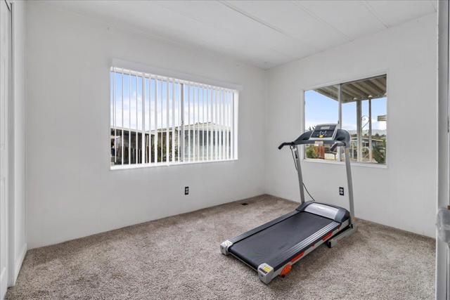 66 Contento Dr, Watsonville CA: https://media.crmls.org/mediaz/ce5b8f28-c52e-48eb-8d2f-fbc3bced501e.jpg