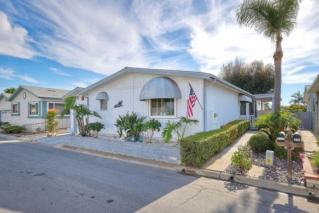 Detail Gallery Image 1 of 44 For 1146 via Santa Paulo, Vista,  CA 92081 - 3 Beds | 2 Baths