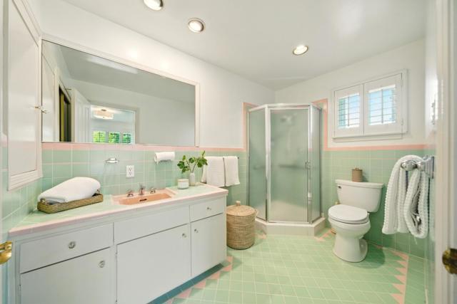 263 W Oakwood Boulevard, Redwood City CA: https://media.crmls.org/mediaz/ce5d213c-0013-45d7-8be1-c40fa79eee1c.jpg