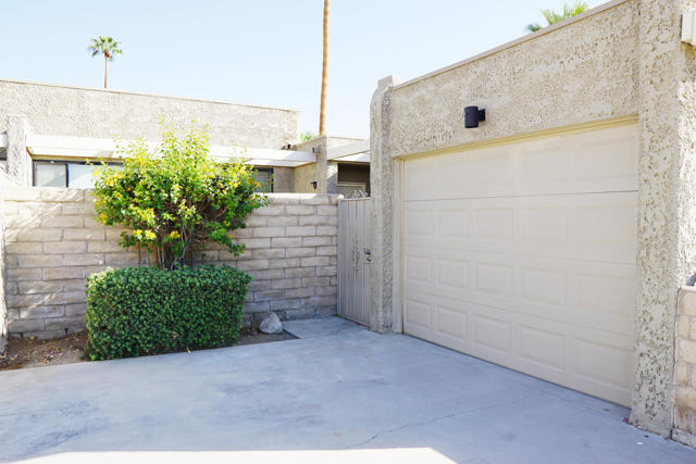 1880 Tamarisk Road, Palm Springs, CA 92262