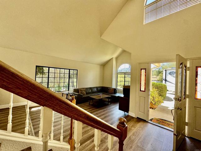 16898 Whispering Oaks Lane, Ramona CA: https://media.crmls.org/mediaz/ce5dfe9b-1330-4b10-b865-3dc683e944bd.jpg