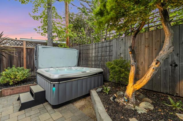 1528 Fernside Street, Redwood City CA: https://media.crmls.org/mediaz/ce5e855f-8819-4a4d-a512-b10672502173.jpg