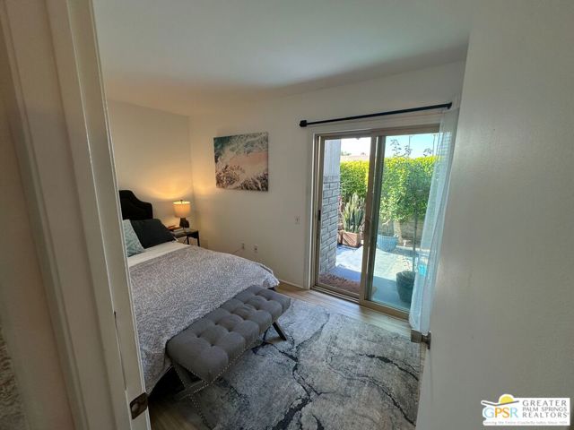 1533 N Sunflower Court, Palm Springs CA: https://media.crmls.org/mediaz/ce5eb758-a3f7-4232-ab52-64582b862a16.jpg