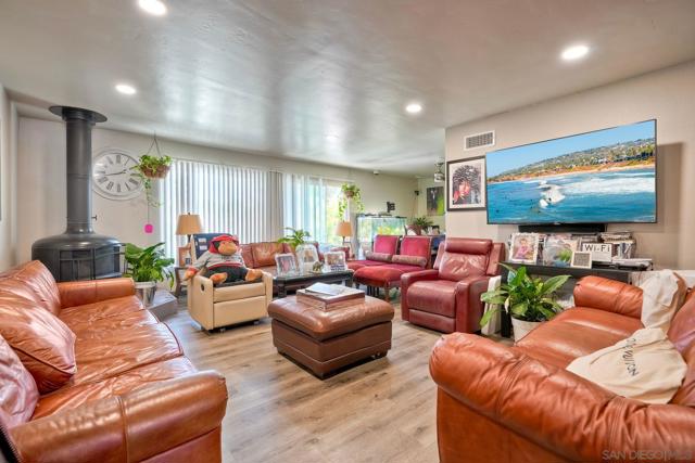 5091 Alumni Pl, San Diego CA: https://media.crmls.org/mediaz/ce5f0808-4e58-4298-a271-ed1dd3bfe7fe.jpg
