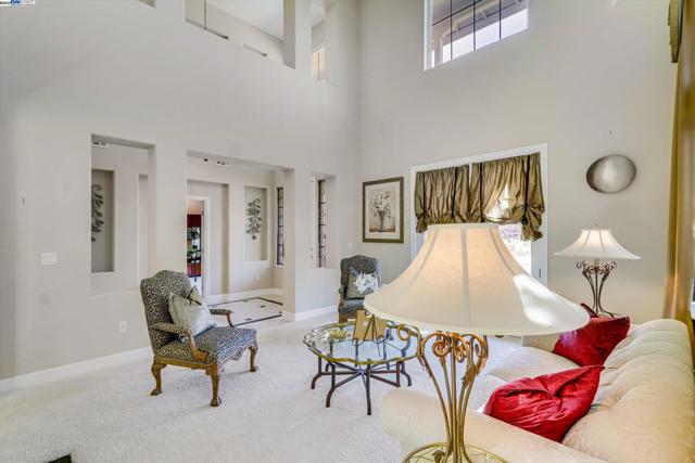 Image 7 of 58 For 2597 Ancona Cir