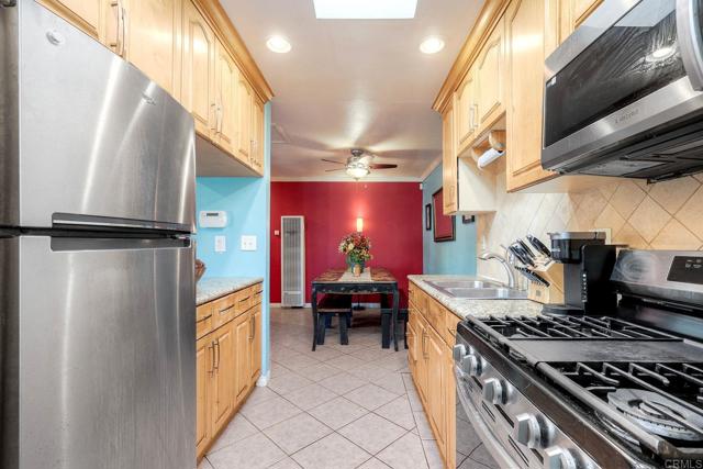 78 Sherwood Street, Chula Vista CA: https://media.crmls.org/mediaz/ce5fdf6e-8148-4c53-91cd-5a5cf567ff88.jpg