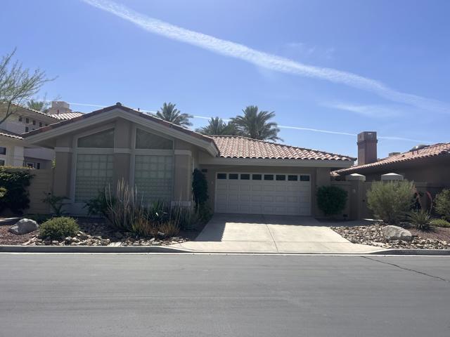 321 Arrowhead Drive, Palm Desert, CA 92211