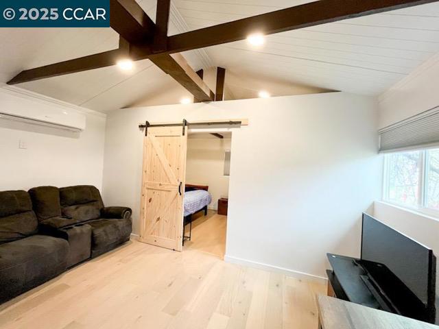 250 W Cypress Rd, Oakley CA: https://media.crmls.org/mediaz/ce607c40-473d-4ba4-a75a-75d5bf7c1c95.jpg