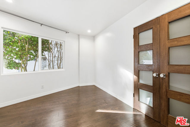 3476 Troy Drive, Los Angeles CA: https://media.crmls.org/mediaz/ce61173d-a933-4709-8cd8-8eb9a748ad18.jpg