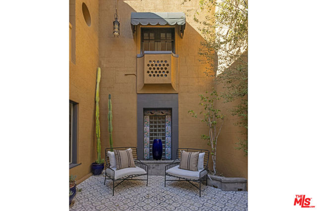 540 Mount Washington Drive, Los Angeles CA: https://media.crmls.org/mediaz/ce62b3cf-71d8-4cea-8411-7c0fa52e5500.jpg