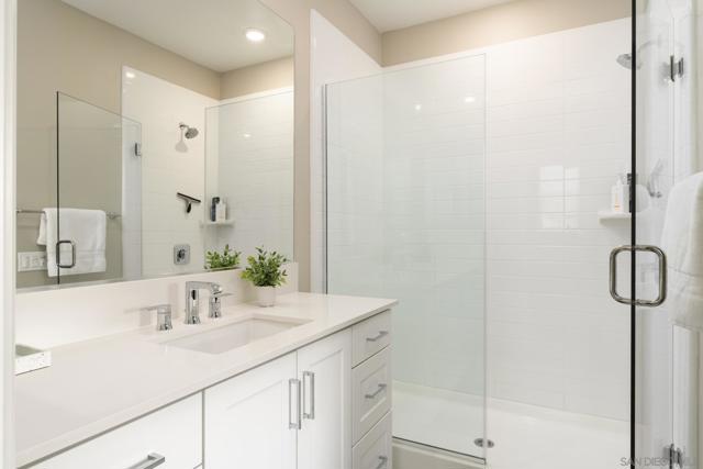 17582 Boca Raton Ln, Poway CA: https://media.crmls.org/mediaz/ce62ec62-d9b1-4bff-bf38-c87a9e859cd3.jpg