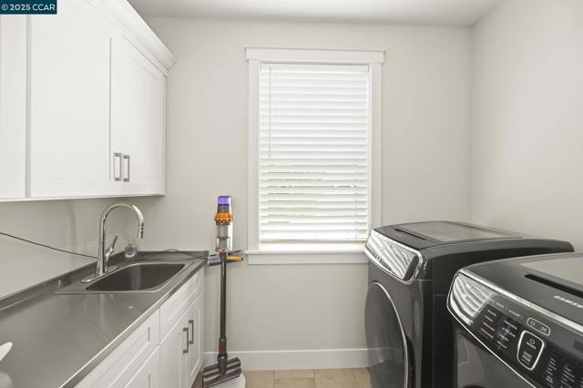 5540 Southbrook Drive, Clayton CA: https://media.crmls.org/mediaz/ce639a9b-d0f2-4852-ad52-d14675c3eae5.jpg