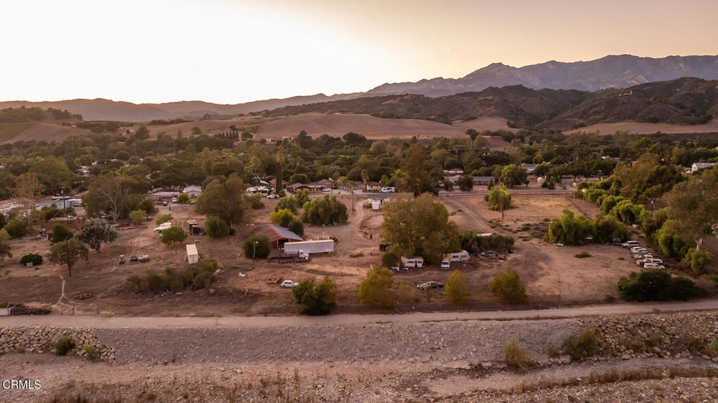 https://media.crmls.org/mediaz/ce63d869-5080-4b60-a549-de8016b16efd.jpg?preset=X-Large
