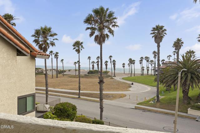 2205 Vina Del Mar, Oxnard CA: https://media.crmls.org/mediaz/ce63d94d-6e63-4da6-a3cb-ebc391c6836a.jpg