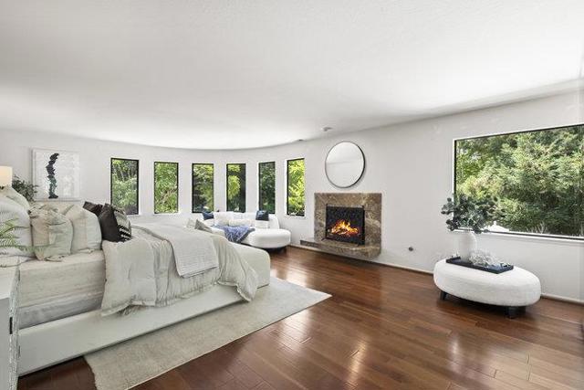 84 Selby, Atherton CA: https://media.crmls.org/mediaz/ce646e8f-a9d4-43ea-8bb7-54a0b9a49256.jpg