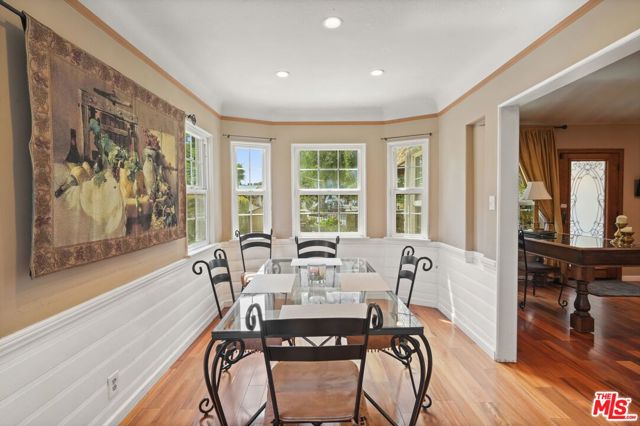 5324 Irvine Avenue, Valley Village CA: https://media.crmls.org/mediaz/ce651c12-e902-4f8d-a72b-35745e86c1f6.jpg