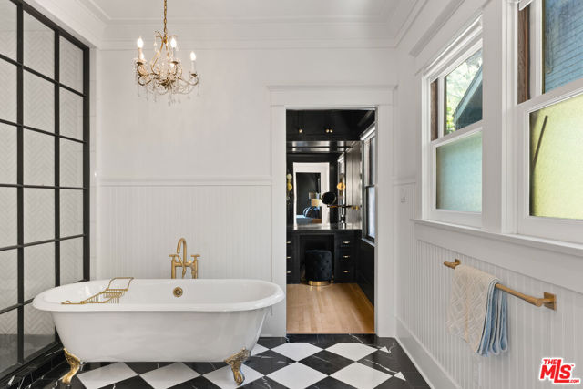1421 Edgecliffe Drive, Los Angeles CA: https://media.crmls.org/mediaz/ce6532f5-14fd-427d-bb5d-c594d30ad3b6.jpg