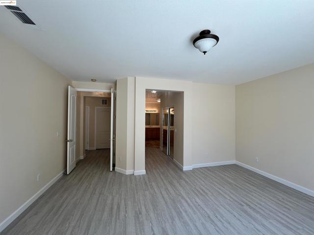 1371 Brooktrail Dr, Pittsburg CA: https://media.crmls.org/mediaz/ce654bbe-8c09-42a6-beb2-7f37ea2a3bf4.jpg