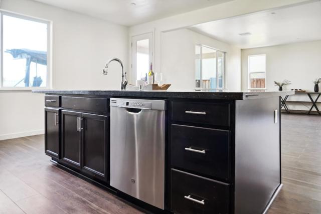 185 Tanoak Street, Hollister CA: https://media.crmls.org/mediaz/ce657500-8660-49e0-ad90-68419416ceee.jpg