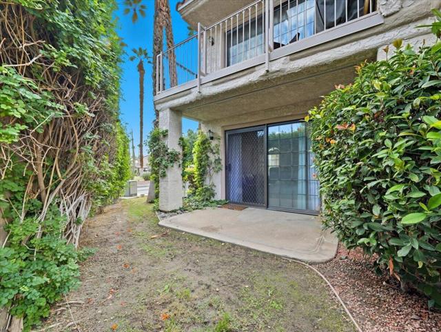 2001 Camino Parocela E #O-107, Palm Springs, CA 92264