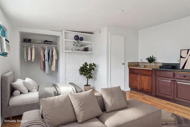 1097 Wayside Ave, El Cajon CA: https://media.crmls.org/mediaz/ce665a2e-9799-485b-ba20-c2cab62f7e7a.jpg