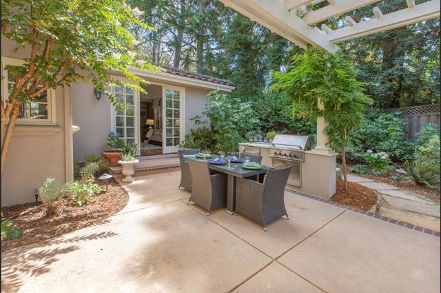 158 Seminary Drive, Menlo Park CA: https://media.crmls.org/mediaz/ce673d74-b964-4785-a683-4dbff0617737.jpg