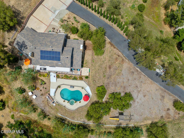 3166 Sycamore Drive, Simi Valley CA: https://media.crmls.org/mediaz/ce67c5f9-21f3-4658-a575-ae5c368e9ae7.jpg