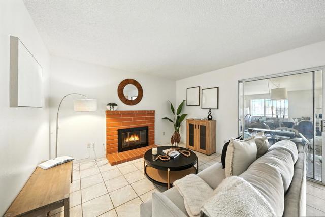 3444 Corte Loro, San Diego CA: https://media.crmls.org/mediaz/ce67fa8b-714f-4016-9379-e824d06ea1e0.jpg