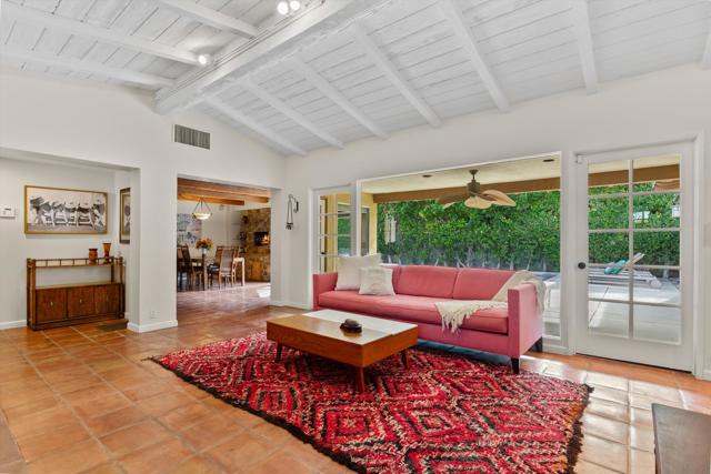 1387 E Verbena Drive, Palm Springs CA: https://media.crmls.org/mediaz/ce680bd4-b6f0-4264-9bb2-92cc5d469e4b.jpg