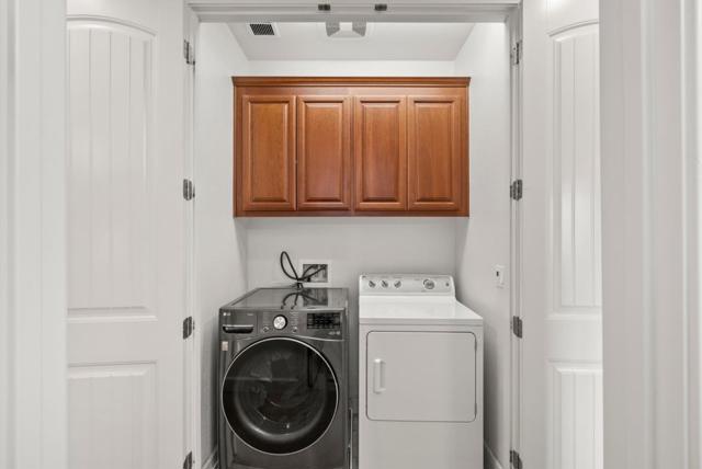 462 E Main Avenue, Morgan Hill CA: https://media.crmls.org/mediaz/ce683df0-c090-4593-b1f1-08f5e91ec968.jpg