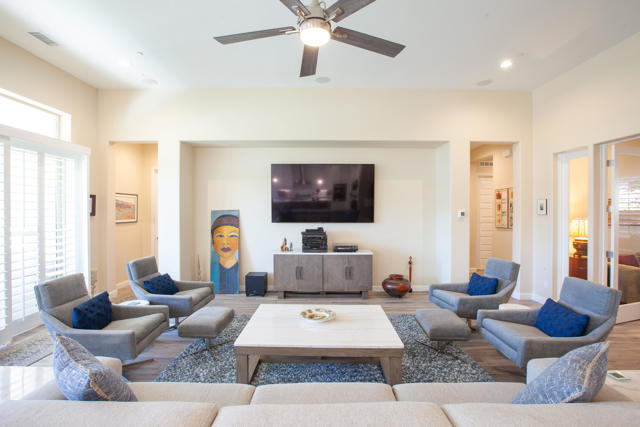 38 Burgundy, Rancho Mirage CA: https://media.crmls.org/mediaz/ce6850c3-442a-4ffc-97fc-a2ef569fef56.jpg
