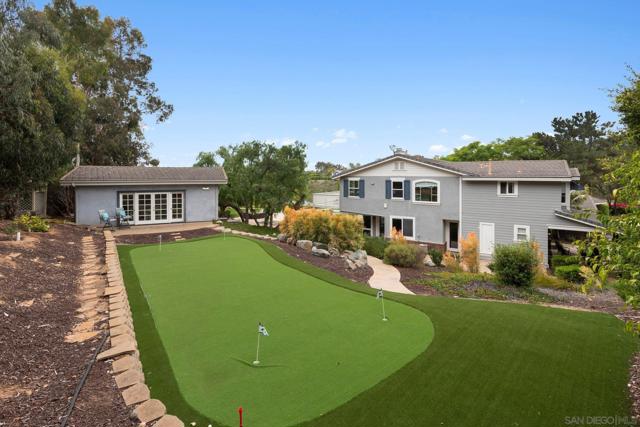 521 Latigo Row, Encinitas CA: https://media.crmls.org/mediaz/ce693751-8bac-4346-8092-85c9dfba2426.jpg