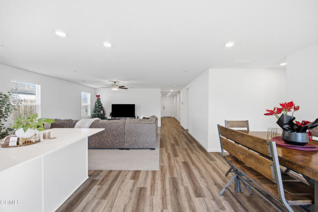 Detail Gallery Image 13 of 34 For 6003 Vespucci Ave, Bakersfield,  CA 93313 - 4 Beds | 3 Baths