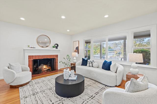 351 Jeter Street, Redwood City CA: https://media.crmls.org/mediaz/ce6946d6-c70d-4dd7-be31-48b08e64b595.jpg