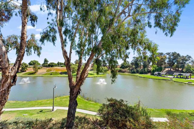 506 Calle Montecito, Oceanside CA: https://media.crmls.org/mediaz/ce6aeb8a-a3e5-43e3-b65c-49c436b039d0.jpg