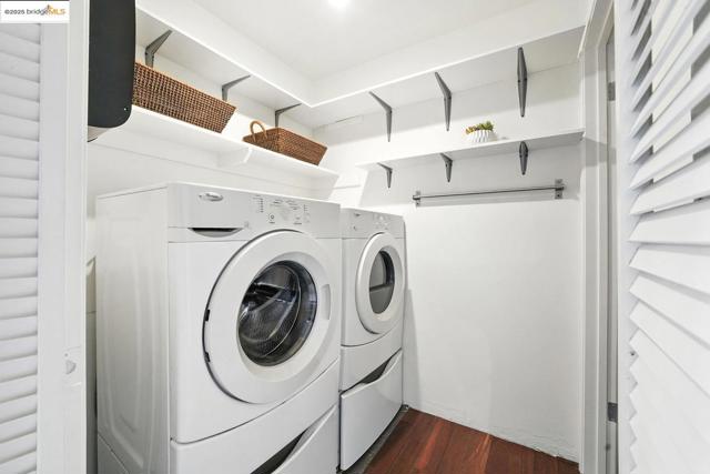 1814 Wildbrook CT, Concord CA: https://media.crmls.org/mediaz/ce6b363a-137d-445d-ad35-c926e655e6c8.jpg