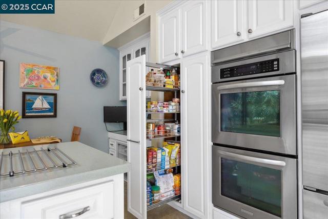 3800 Terra Granada Dr, Walnut Creek CA: https://media.crmls.org/mediaz/ce6b7370-180e-4e1d-b095-bf4f62fe830e.jpg