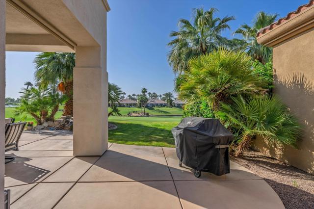 80143 Miramonte Lane, La Quinta CA: https://media.crmls.org/mediaz/ce6d1b44-1b2a-43f9-9419-80a26ea28dc2.jpg