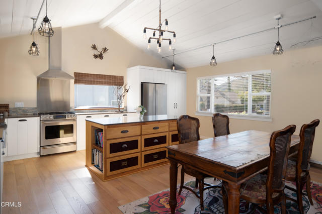 320 5th Street, Solvang CA: https://media.crmls.org/mediaz/ce6d67ea-601f-4a32-a463-48868ce56e91.jpg