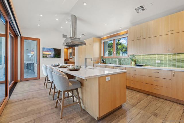 20385 Rancho Villa Rd, Ramona CA: https://media.crmls.org/mediaz/ce6d6d57-66dd-4f41-ab3c-c5a855b76457.jpg