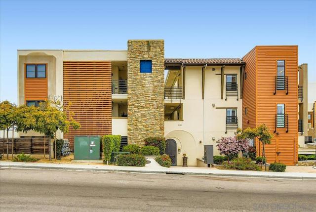 3128 Canon St, San Diego CA: https://media.crmls.org/mediaz/ce6dd175-9b98-4826-ad50-78708705a3d1.jpg