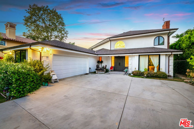 10061 Valley Spring Lane photo 4